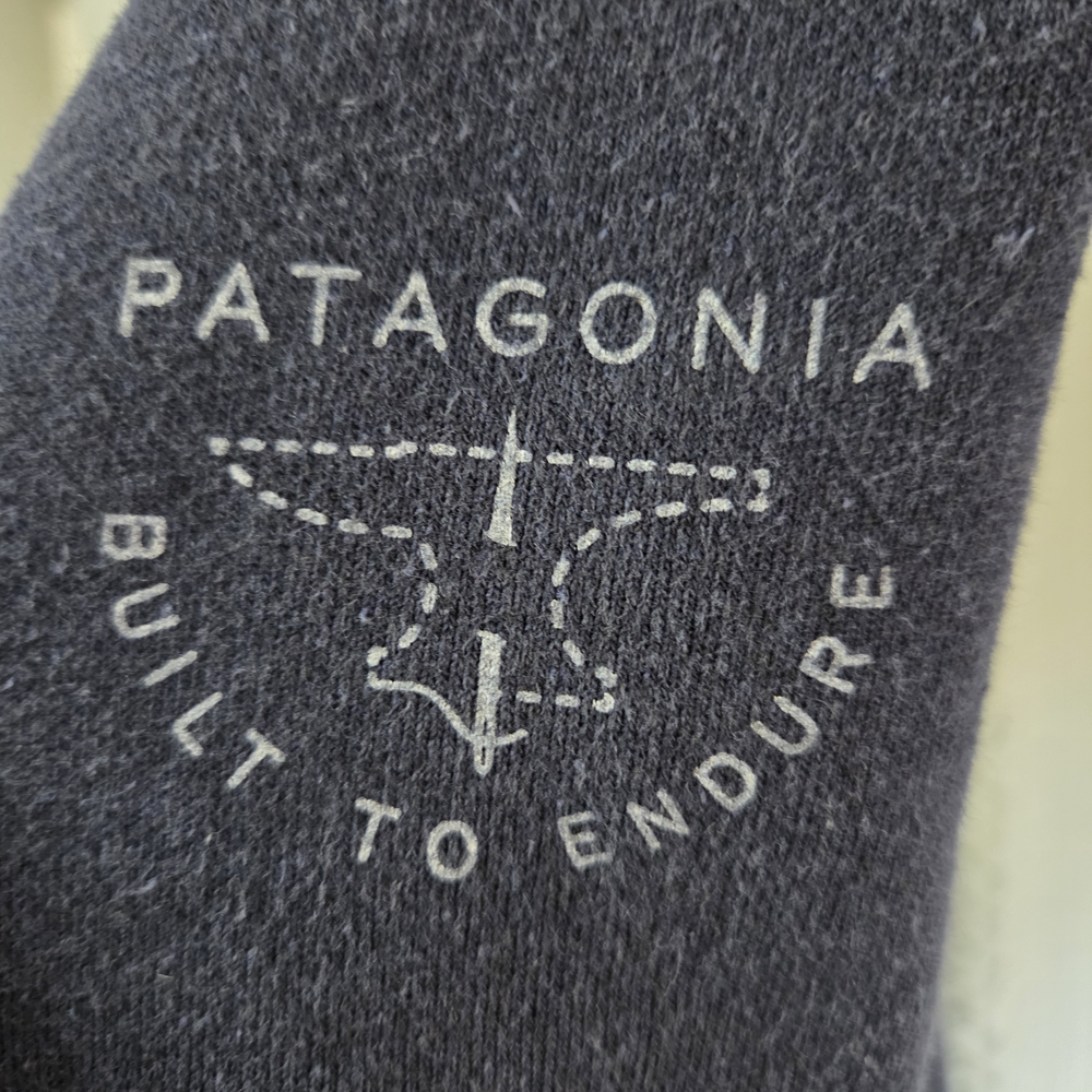 Patagonia Men's Black Hoodie - Picture 3 of 4